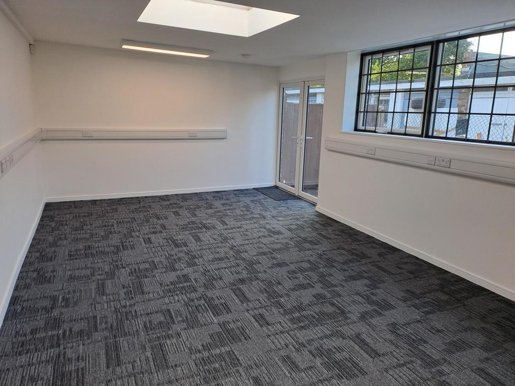 Additional image 2 of 8 Bury Road, Hatfield, Hertfordshire, AL10 8BJ