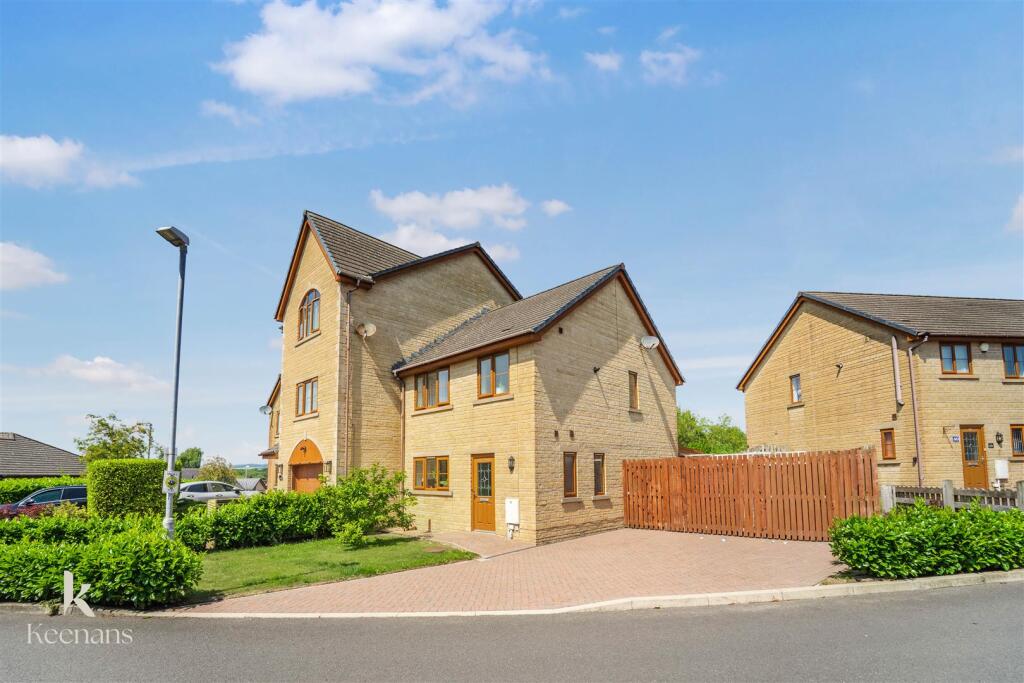 Main image of property: Groveside Park, Burnley