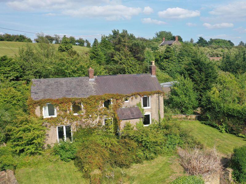 4-bed detached on Long Lane, Pentre Broughton, £300,000