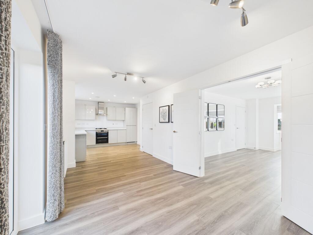 New Hall Crescent, Great Haddon, PE7 photo 3
