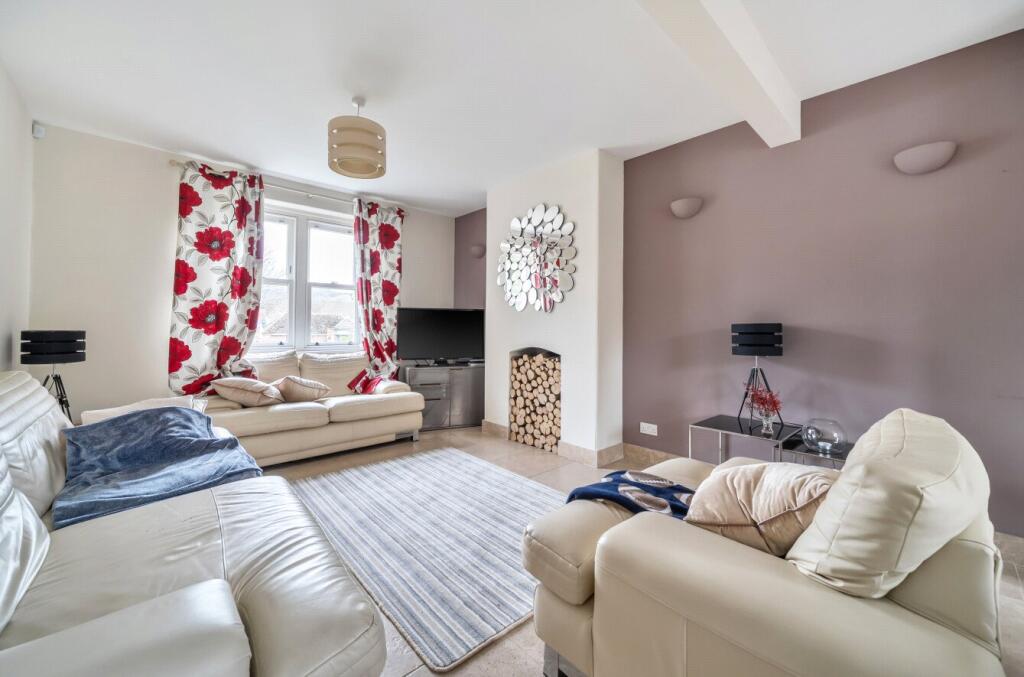 The Chipping, Wotton-Under-Edge, Gloucestershire, GL12 photo 2