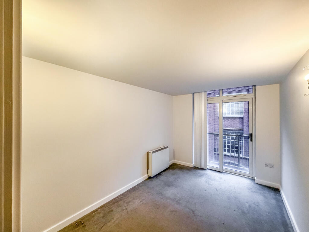Apartment in Leicester - More