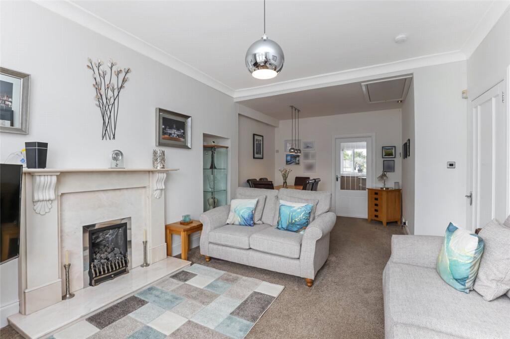 House in Glasgow, South Lanarkshire - View 4
