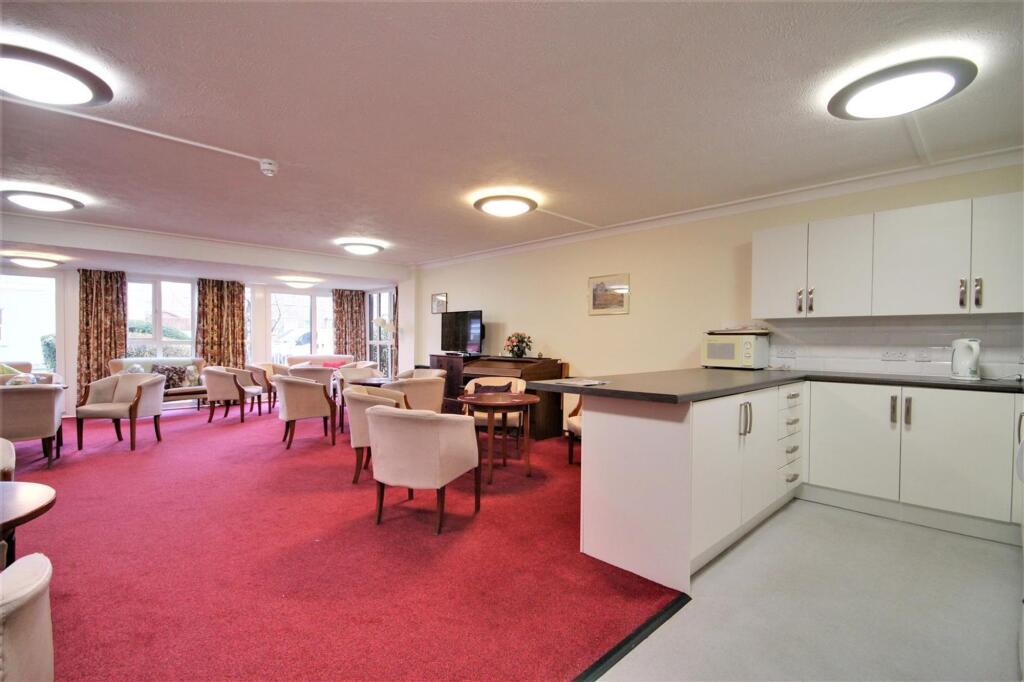 Apartment in Brighton - View 3