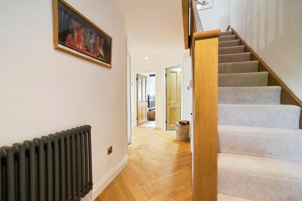 House in Bradford, Keighley - View 5