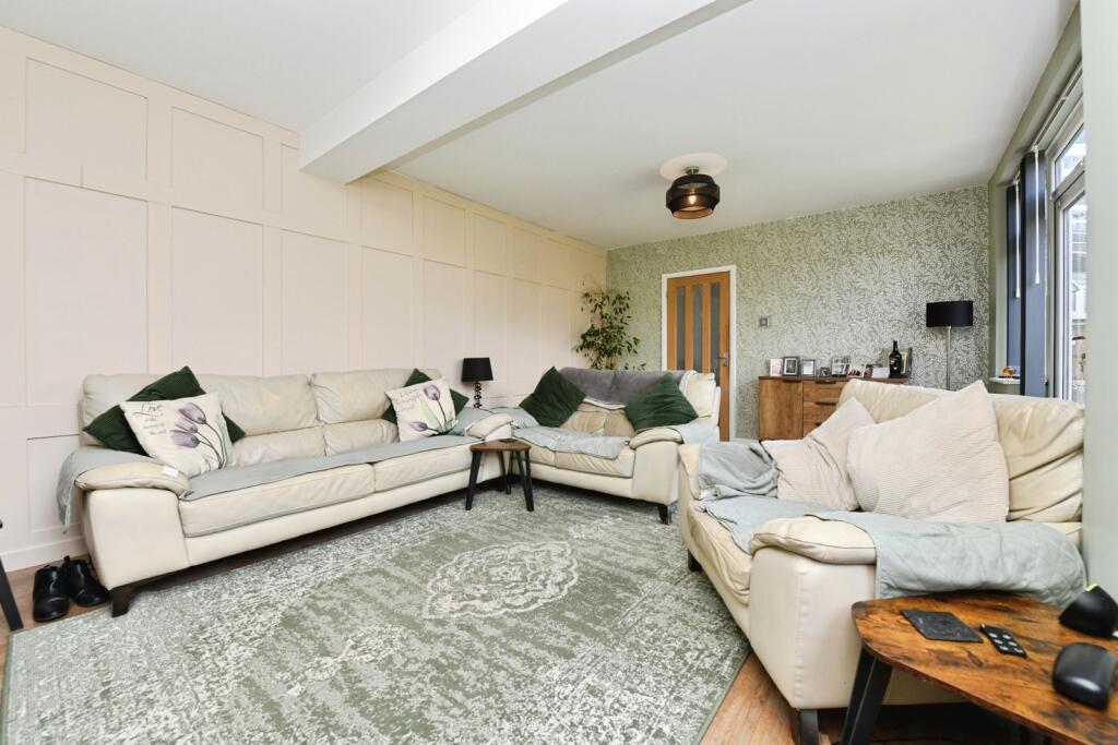 House in Southend-on-Sea, Essex - View 3