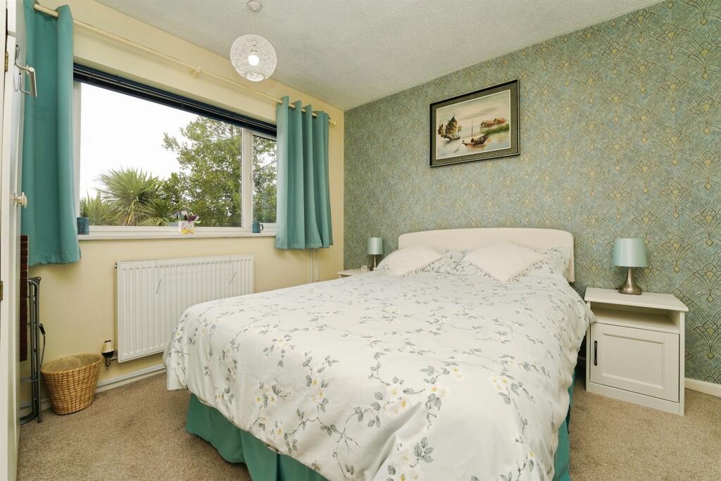 House in Worcester - More