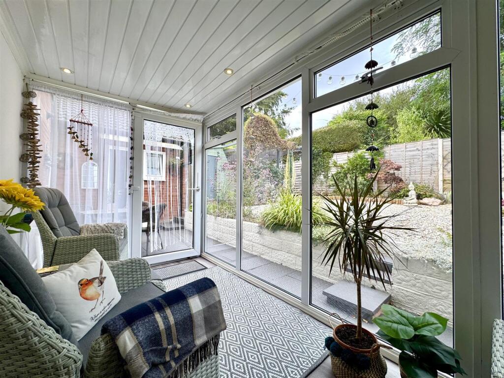 House in Newport - View 5