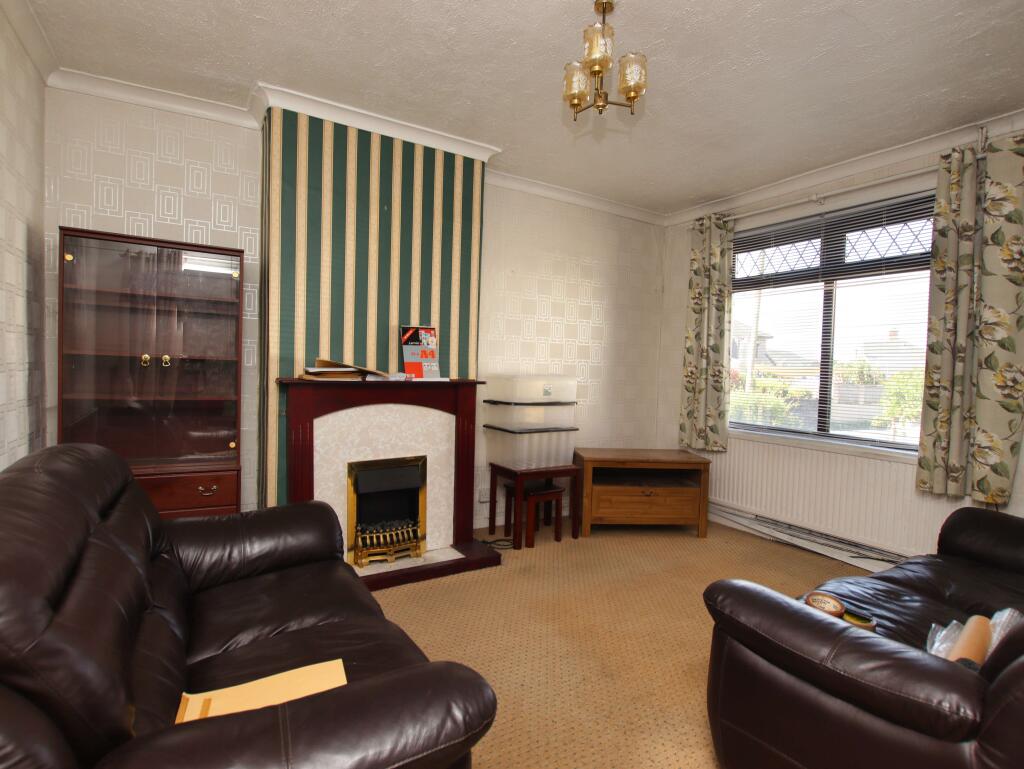 House in Pontyclun CF72 9RT, Llanharan - View 2