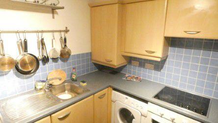 Apartment in Newcastle upon Tyne - View 4