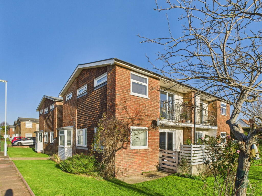 Main image of property: Fairlawn Drive, Worthing, BN14 8AX