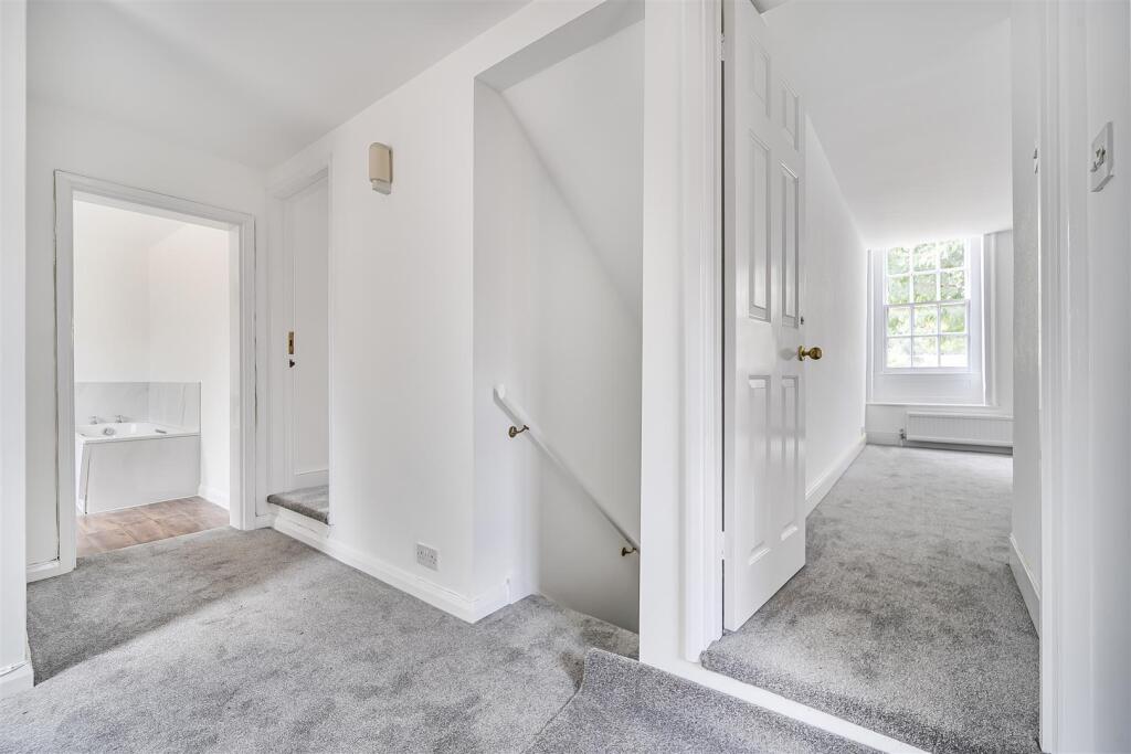 41 High Street, Twyford, Reading, Berkshire, RG10 photo 4