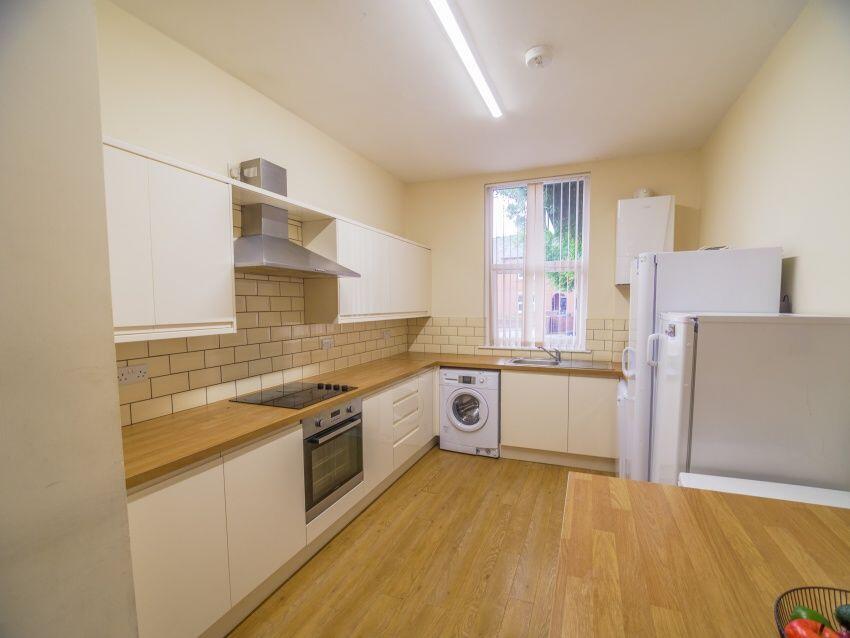 Main image of property: 213b Cemetery Road, Ecclesall