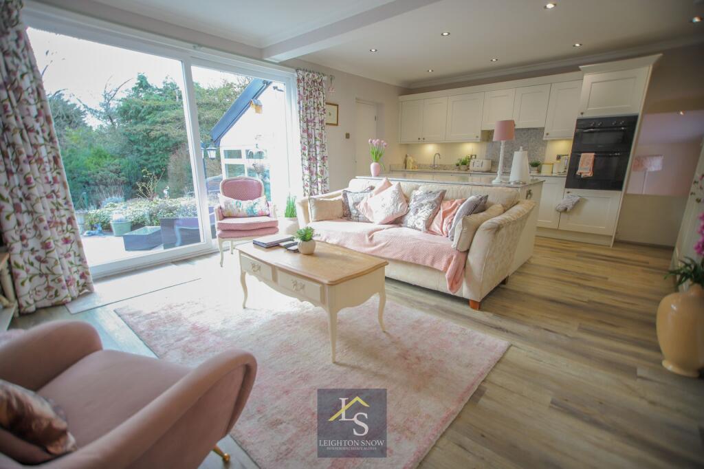2-bed detached on Linney Road, Bramhall, SK7, £750,000