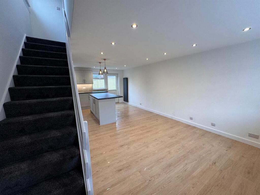 Dunchurch Close, Lostock - View 4