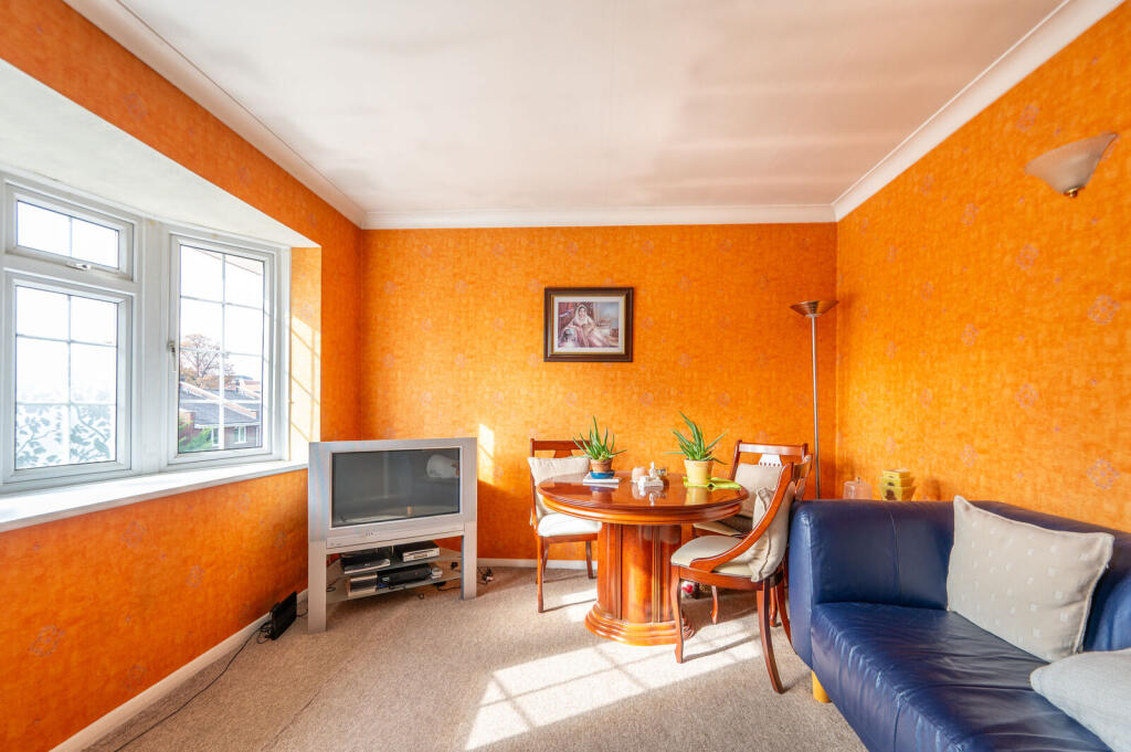 Apartment in Harrow - More