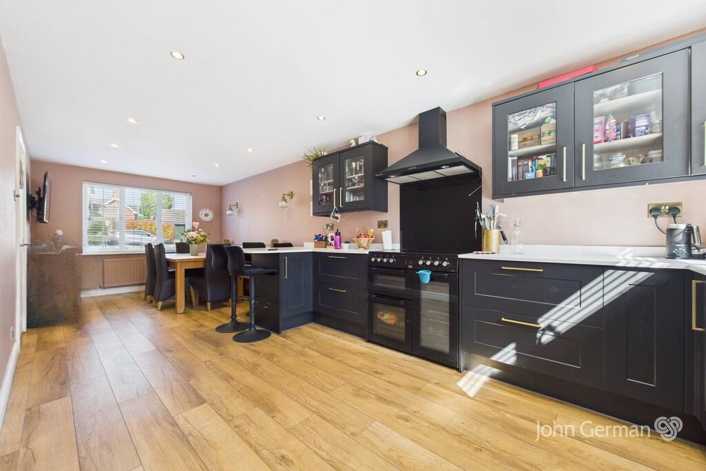 Maple Close, Doveridge photo 3