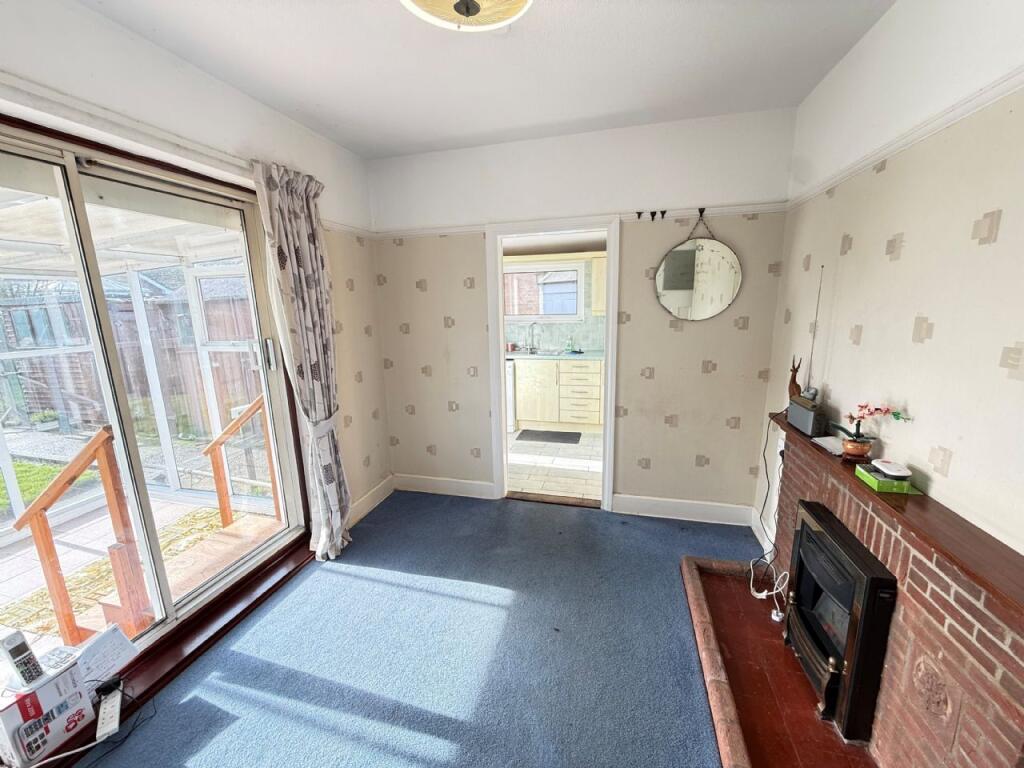 Kirby Road, Walton-on-the-naze photo 5