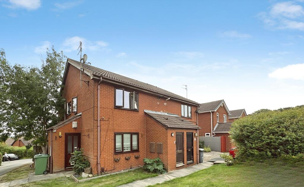 Main image of property: Ibbetson Mews, Churwell, LS27