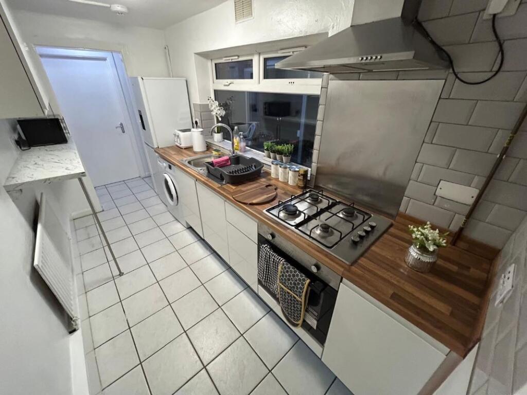 Additional image 4 of 6 Burlington Road, West Bromwich, West Midlands, B70 6LD