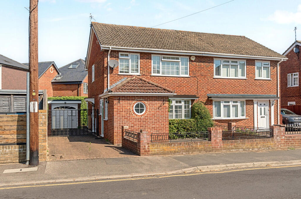 Main image of property: Fern Road, Farncombe, Surrey, GU7