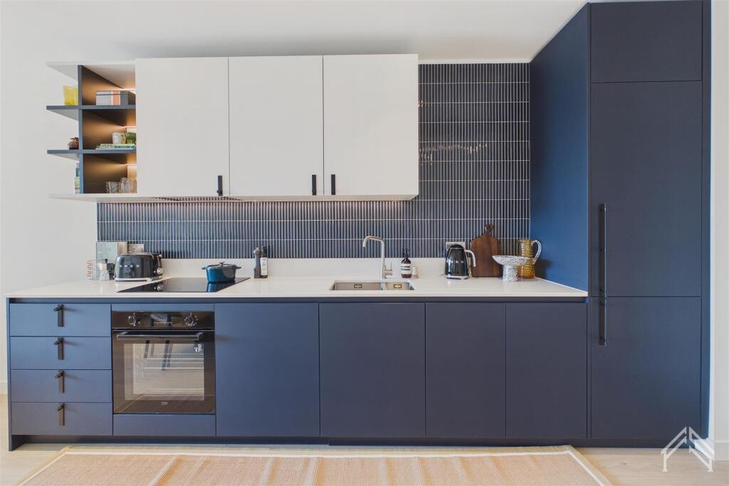 Apartment in London - View 3
