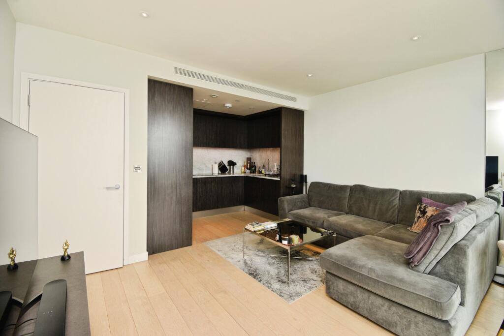Biscayne Avenue, London, E14 photo 4