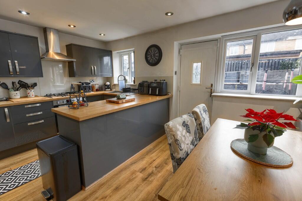 Additional image 6 of Farriers Croft, BD2 ~ With CORNER PLOT position offering POTENTIAL to extend further~