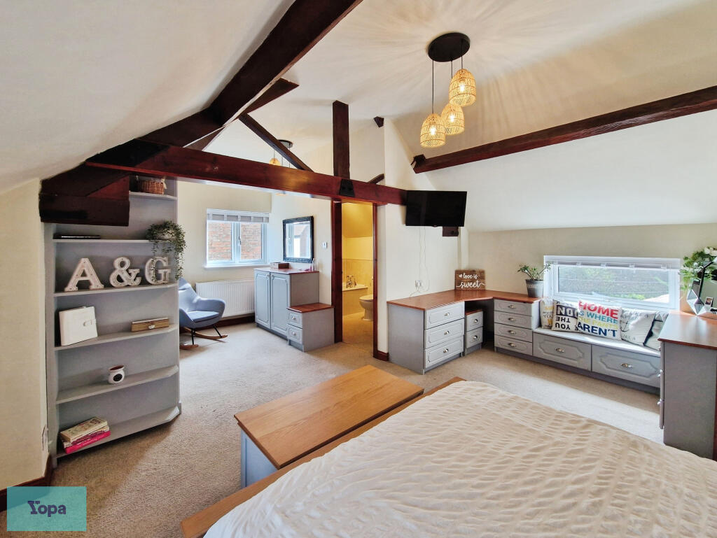 House in Doncaster - View 4