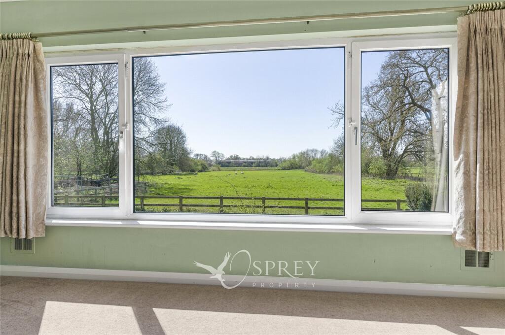South Road, Oundle, Northamptonshire, PE8 photo 5