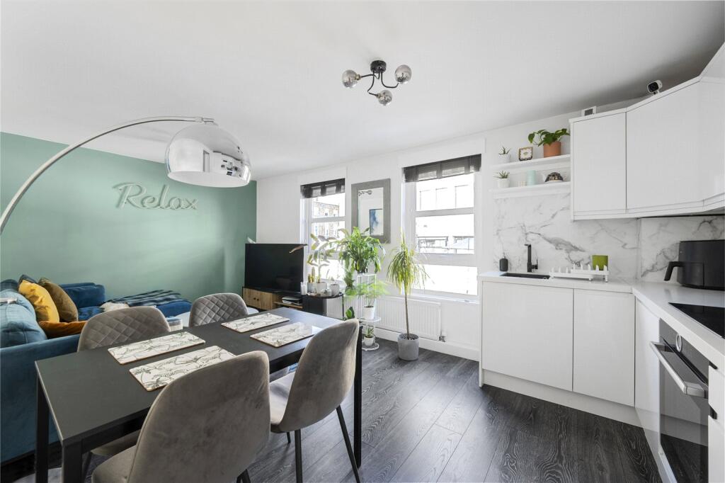 Apartment in London - View 3