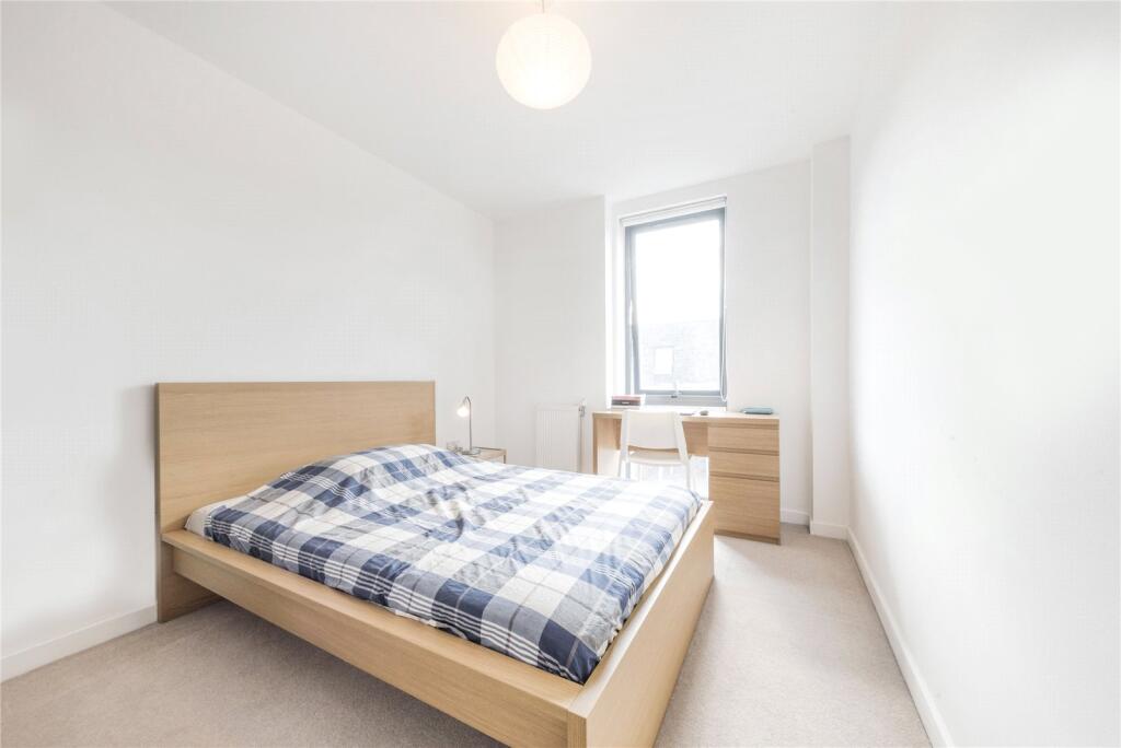 Apartment in London - View 5