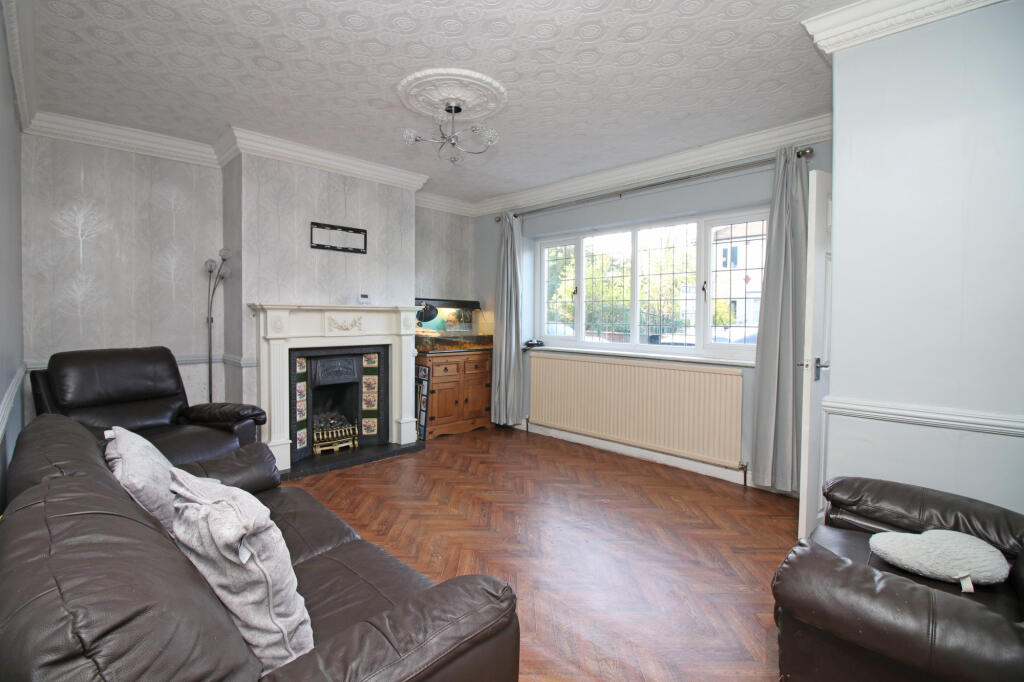 Carlisle Grove,  Thornton-Cleveleys, FY5 photo 3