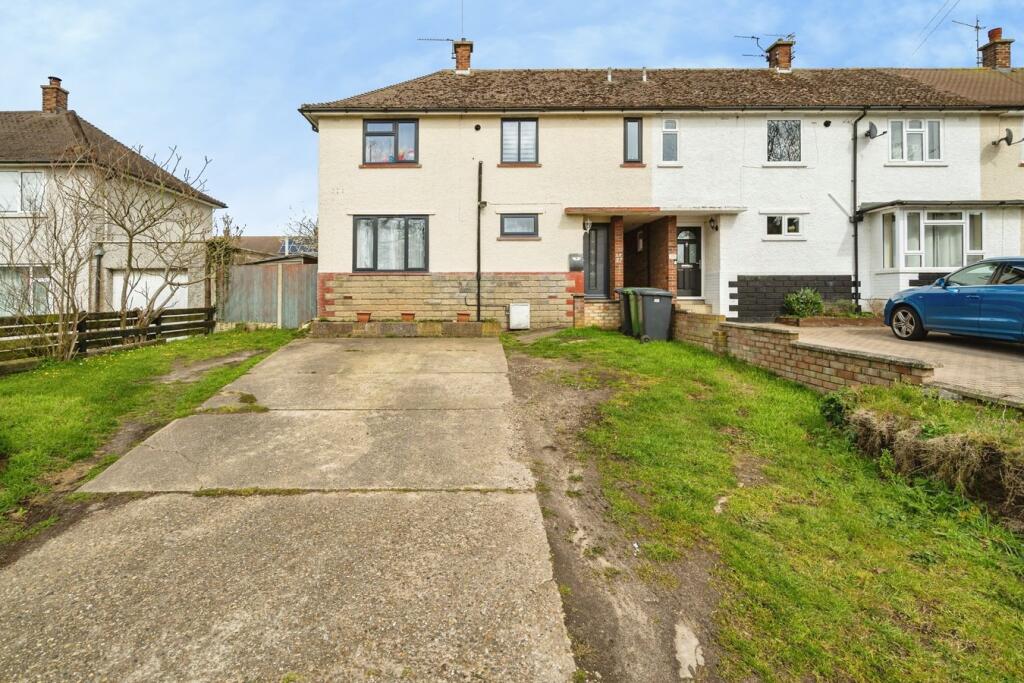 Main image of property: St Annes Crescent, Gorleston, Great Yarmouth, NR31