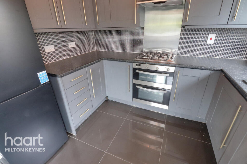 House in Milton Keynes, Broughton Gate, Broughton and Milton Keynes - More