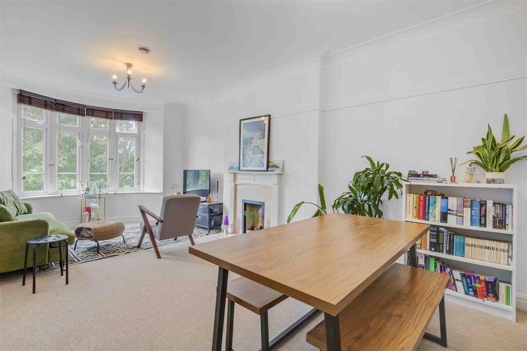 Main image of property: Parkview Court, London
