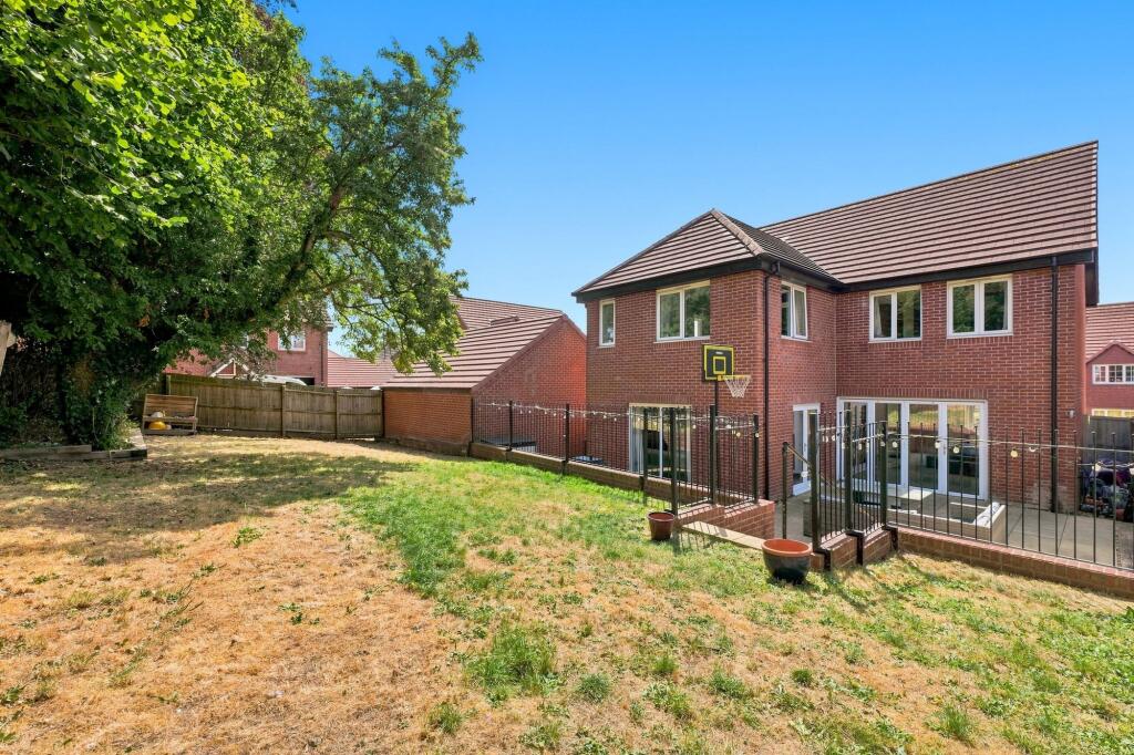 House in Chesterfield, Newbold - View 4