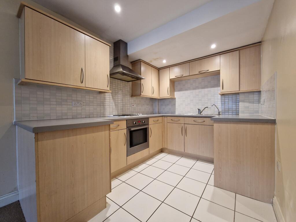 Apartment in Wolverhampton - View 4