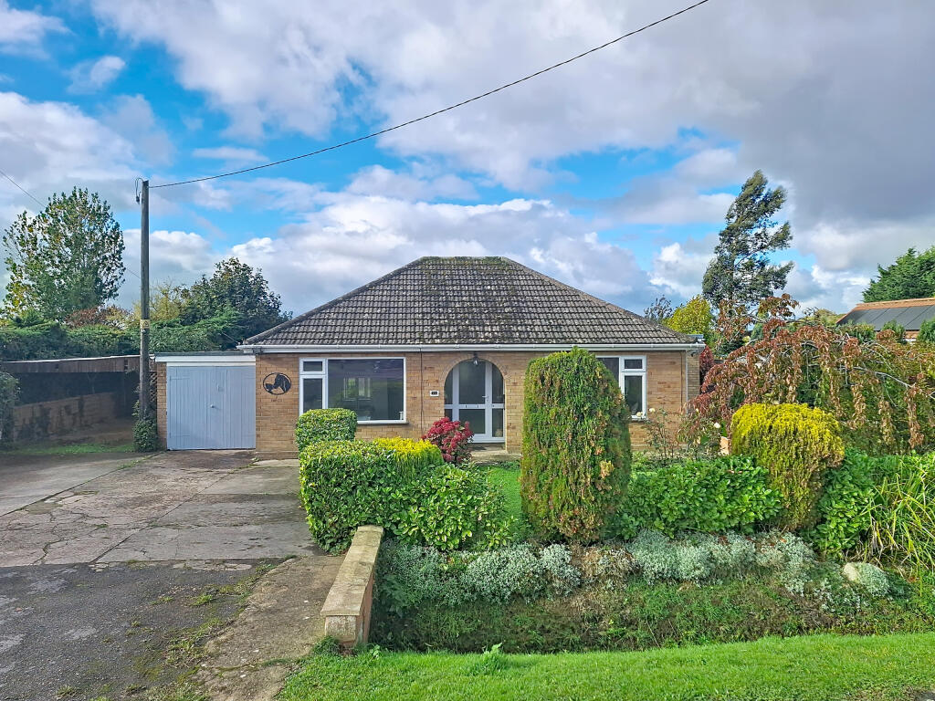 2-bed detached on Long Sutton, Spalding, Lincolnshire, £240,000