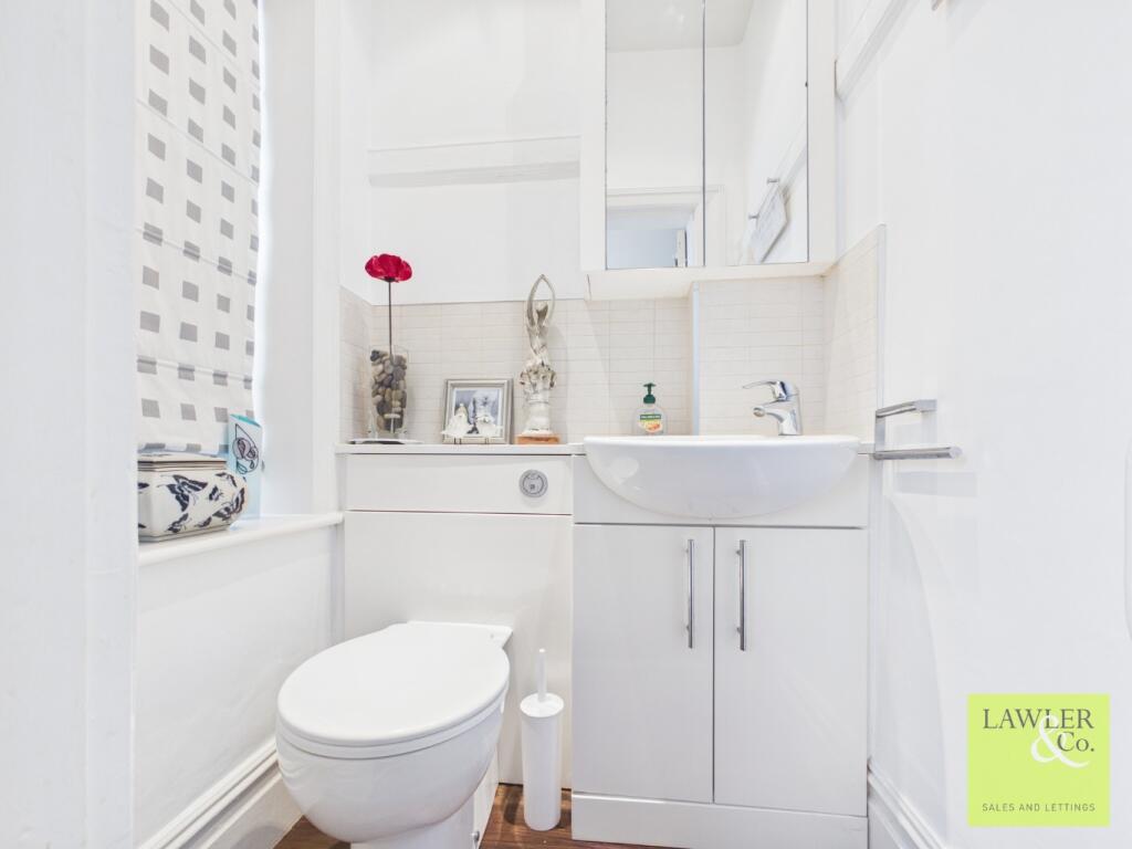 House in Stockport, Greater Manchester - View 5