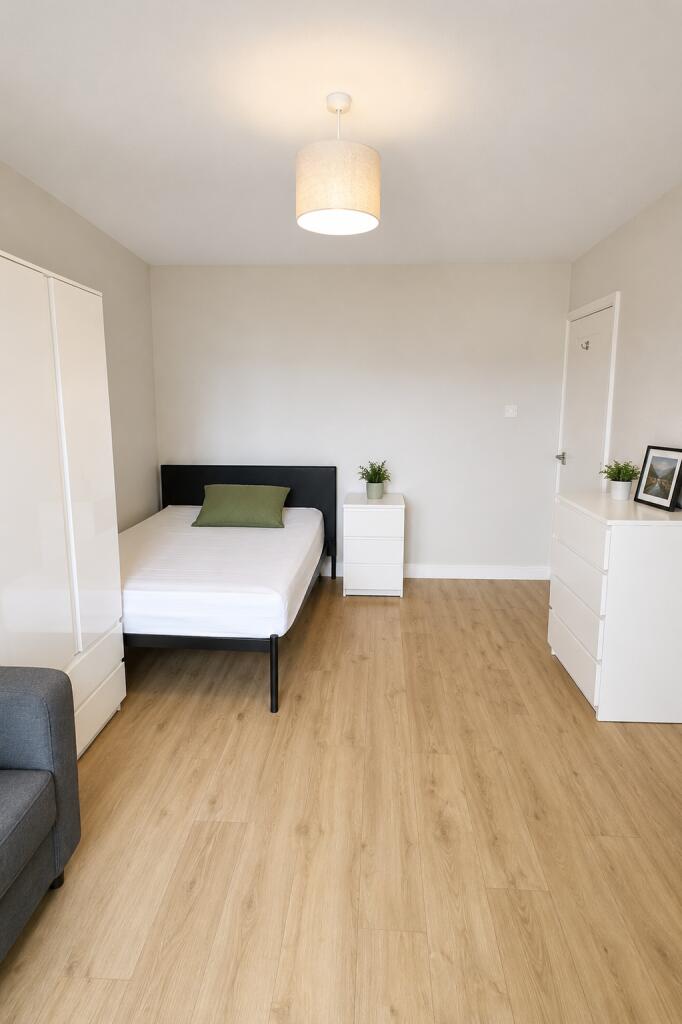 Main image of property: Elizabeth Way, Cambridge