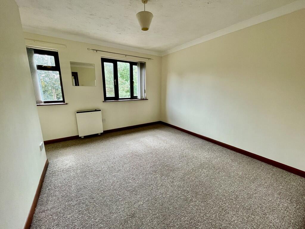 House in Peterborough - View 4