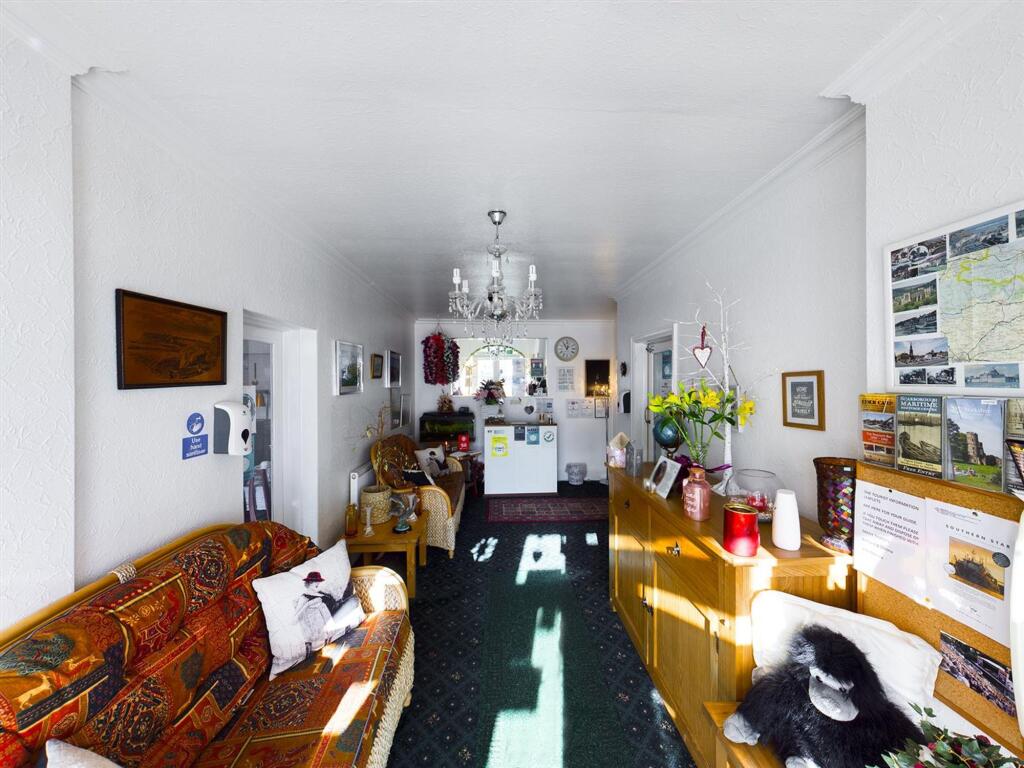 CAM00465P1-PR0190-STILL03.jpg