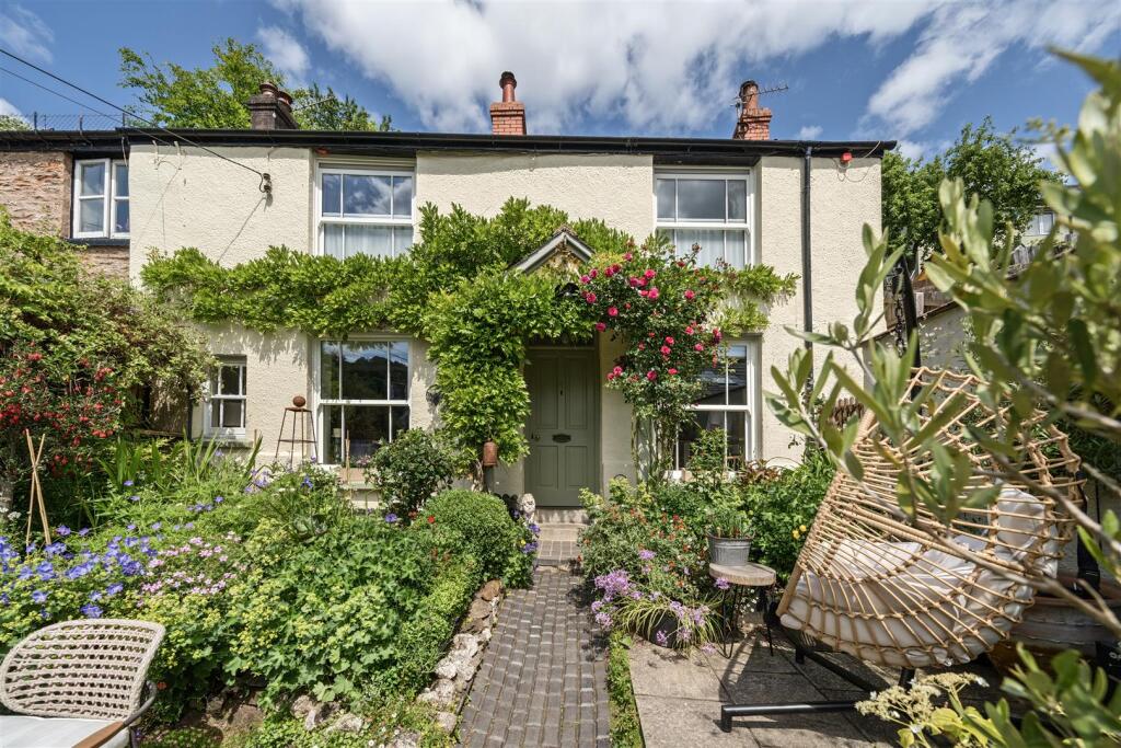 Main image of property: Lady Street, Dulverton