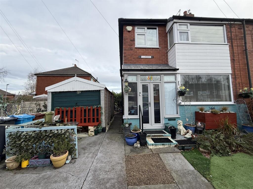 Main image of property: Spring Close, Lees, Oldham