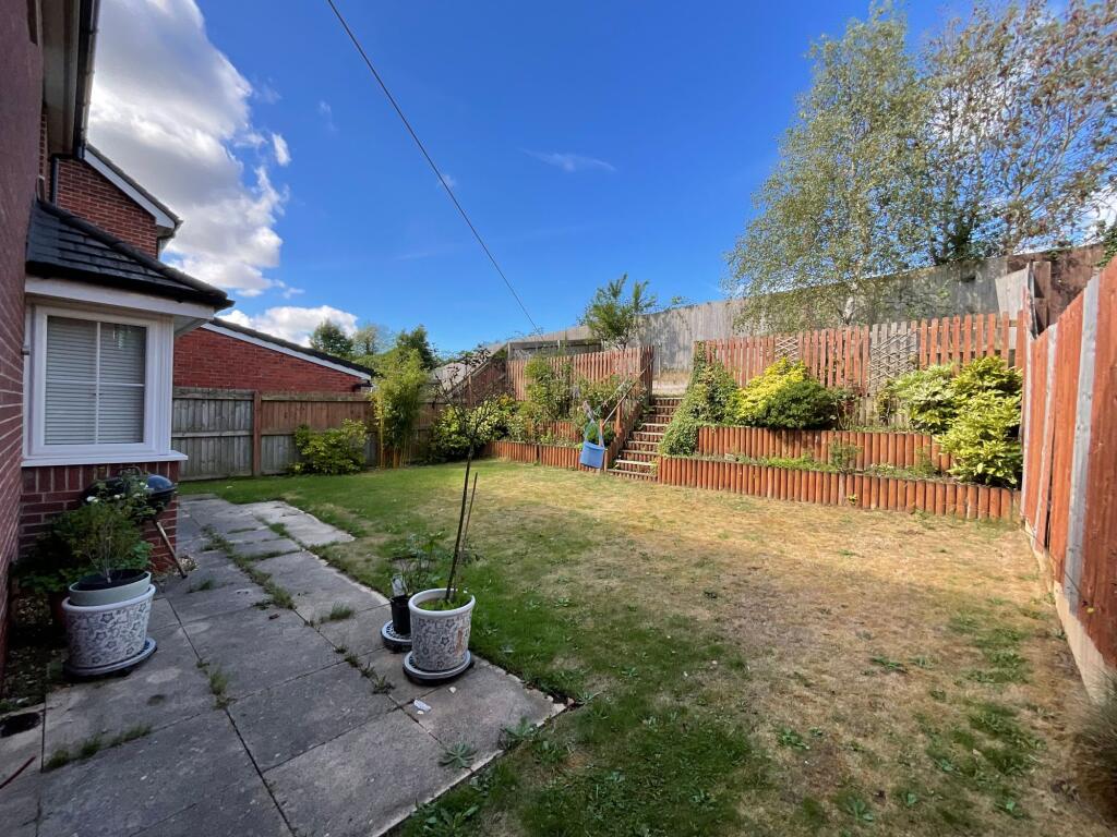 House in Stafford, Stonefield, Stone - View 4