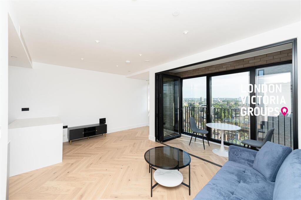 Apartment in London - More