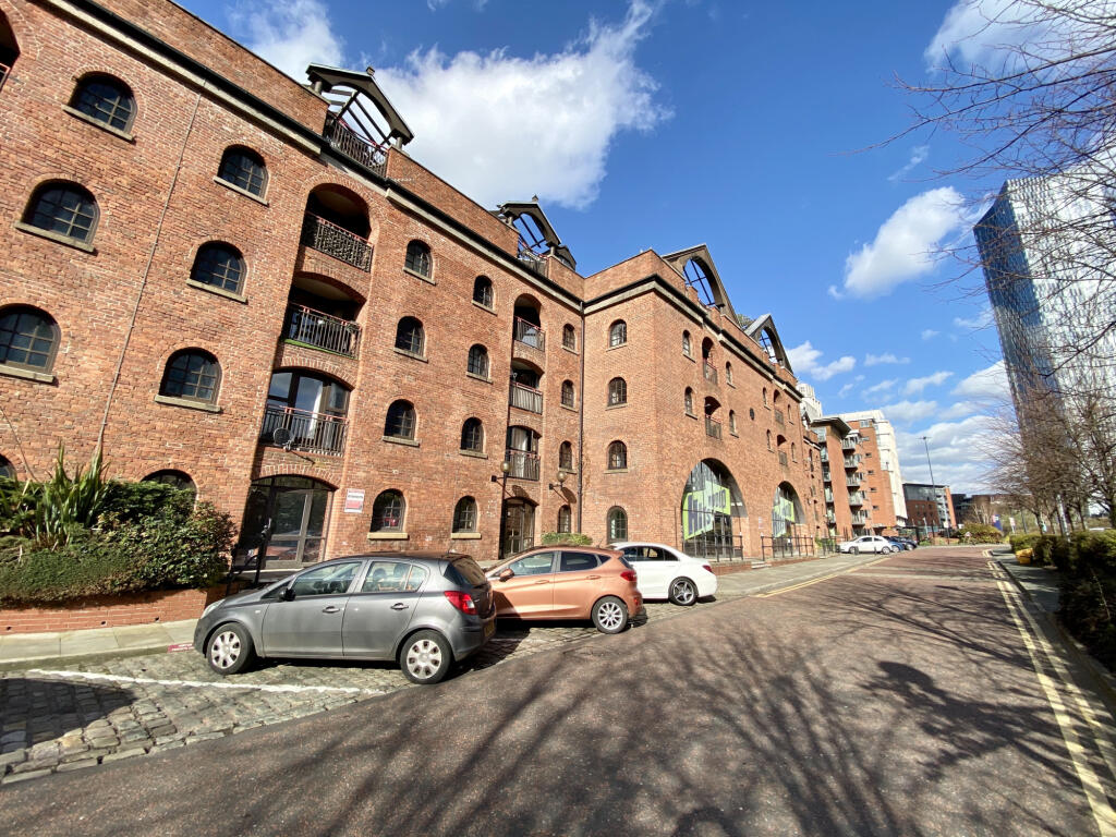 Main image of property: Castle Quay, Manchester, M15