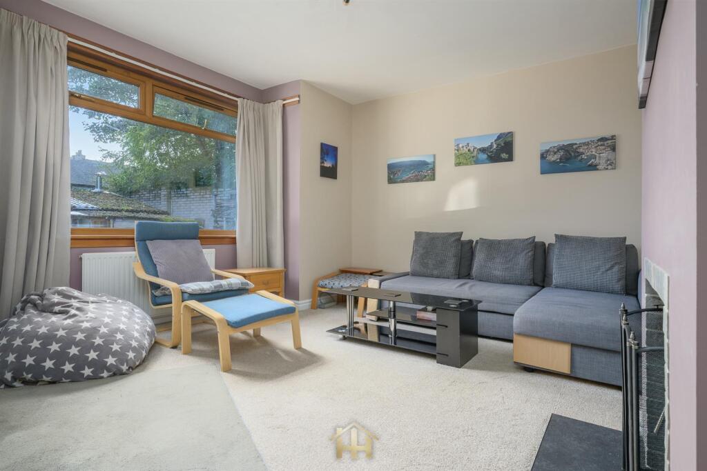 House in Perth - View 3