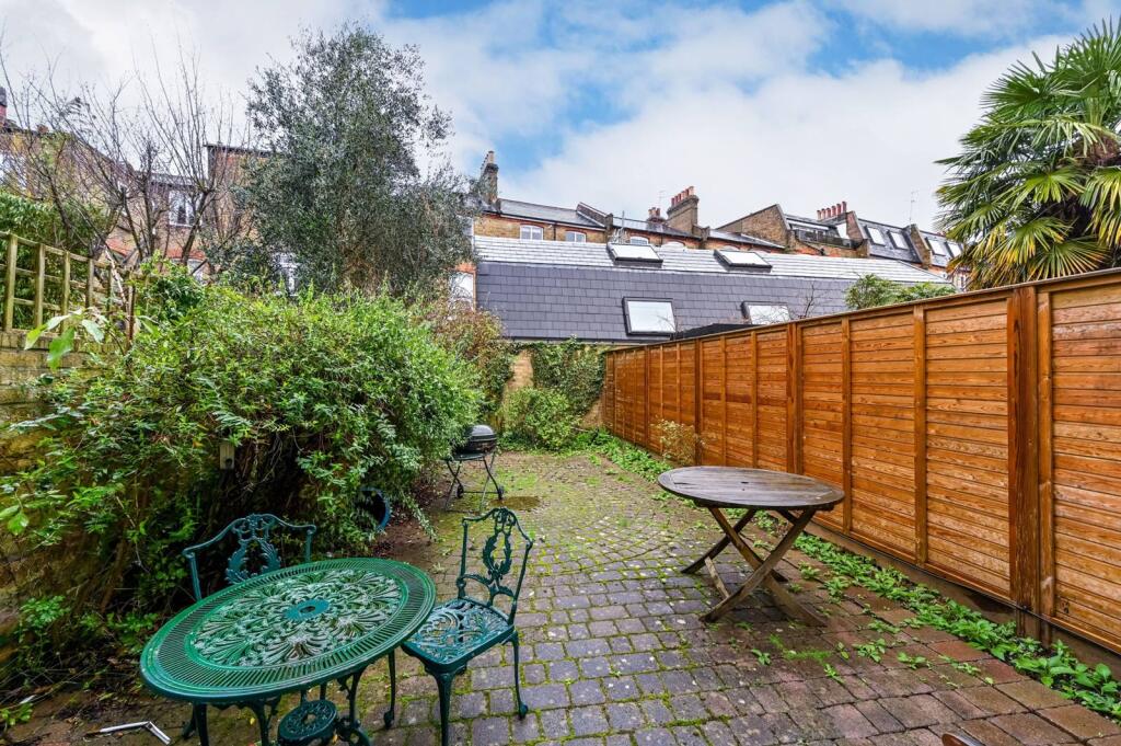 Main image of property: Twickenham, St Margarets, Twickenham, TW1